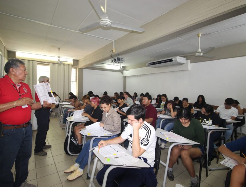 CUCosta analiza implementar modalidad mixta para ampliar cobertura universitaria en Puerto Vallarta