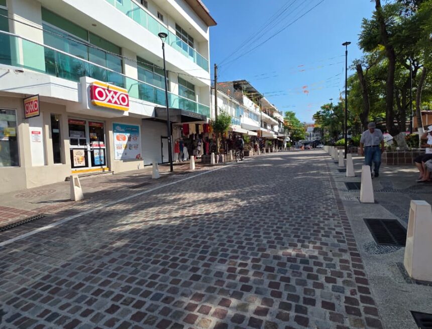 Este mes definirán si avenida México junto al Malecón vuelve al tráfico vehicular o permanece peatonal