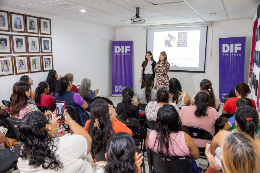 DIF Vallarta fortalece la atención a las familias durante agosto