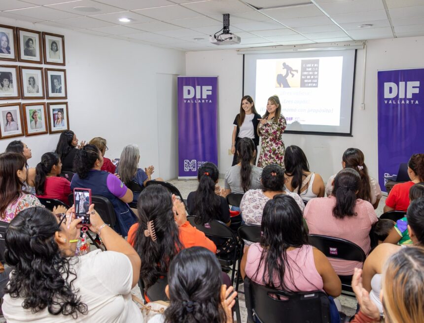 DIF Vallarta fortalece la atención a las familias durante agosto