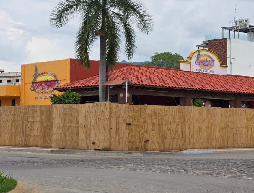 Cierran de manera temporal 15 restaurantes durante la temporada baja