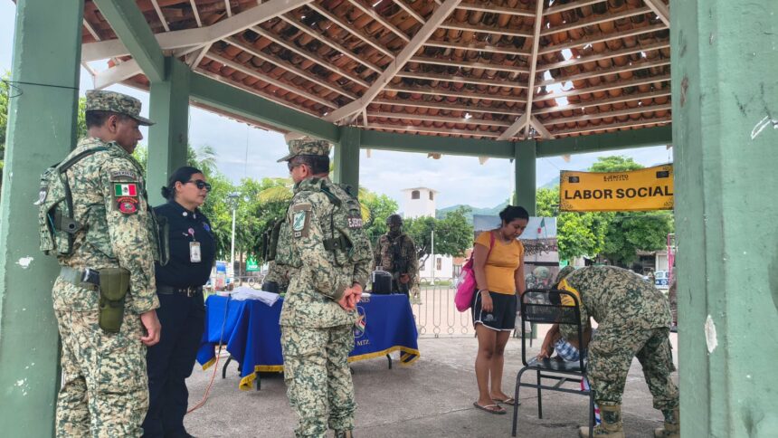 Acercan atención a las colonias de Puerto Vallarta