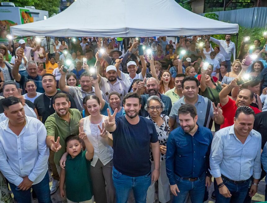 Luis Munguía inaugura circuito de calles en la colonia Santo Domingo Ixtapa