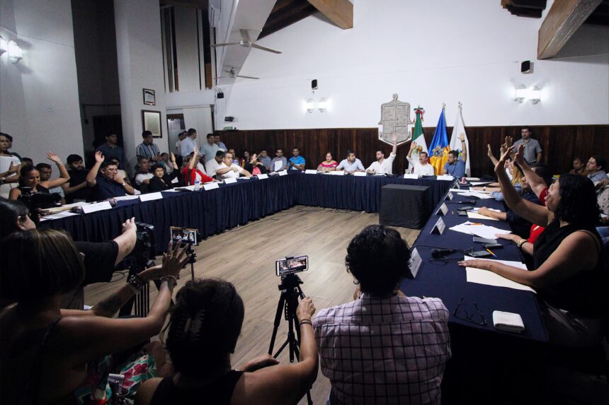Presidente Munguía protegerá junto con Cabildo participaciones federales para fortalecer al municipio