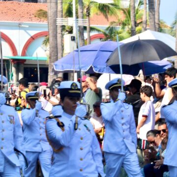 Semar participa en el Desfile Cívico-Militar del 216 Aniversario de la Independencia de México en Puerto Vallarta