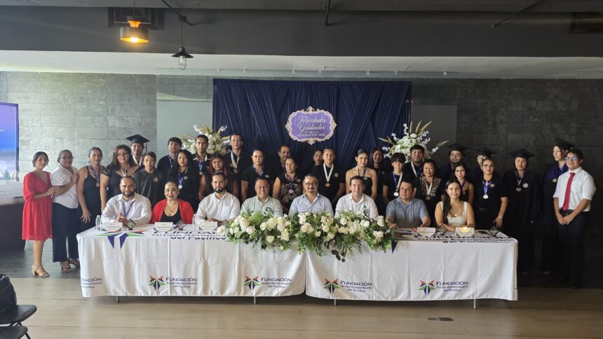 IMG-20260918-WA0128 Se gradúan 33 jóvenes y adultos en Puerto Vallarta