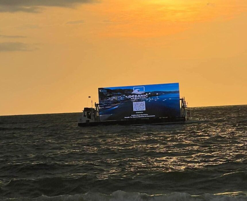 IMG-20260920-WA0224 Tras aparecer publicidad en la bahía, vallartenses se oponene a contaminación visual