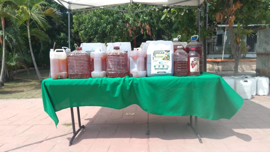 Recolecta Gobierno Municipal más de 160 litros de aceite usado