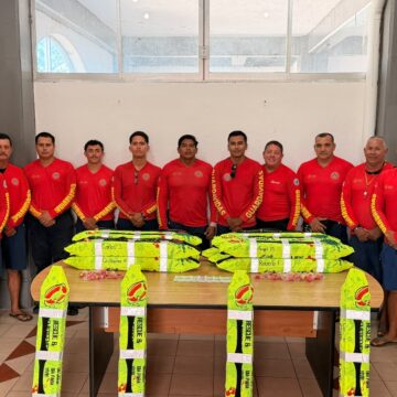 Recibe Protección Civil nuevo equipo para fortalecer su labor en las playas