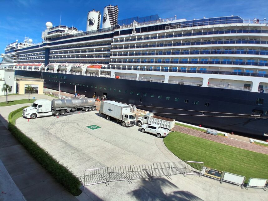 Octubre comienza con buen ritmo de cruceros en Puerto Vallarta con más de 5 mil visitantes